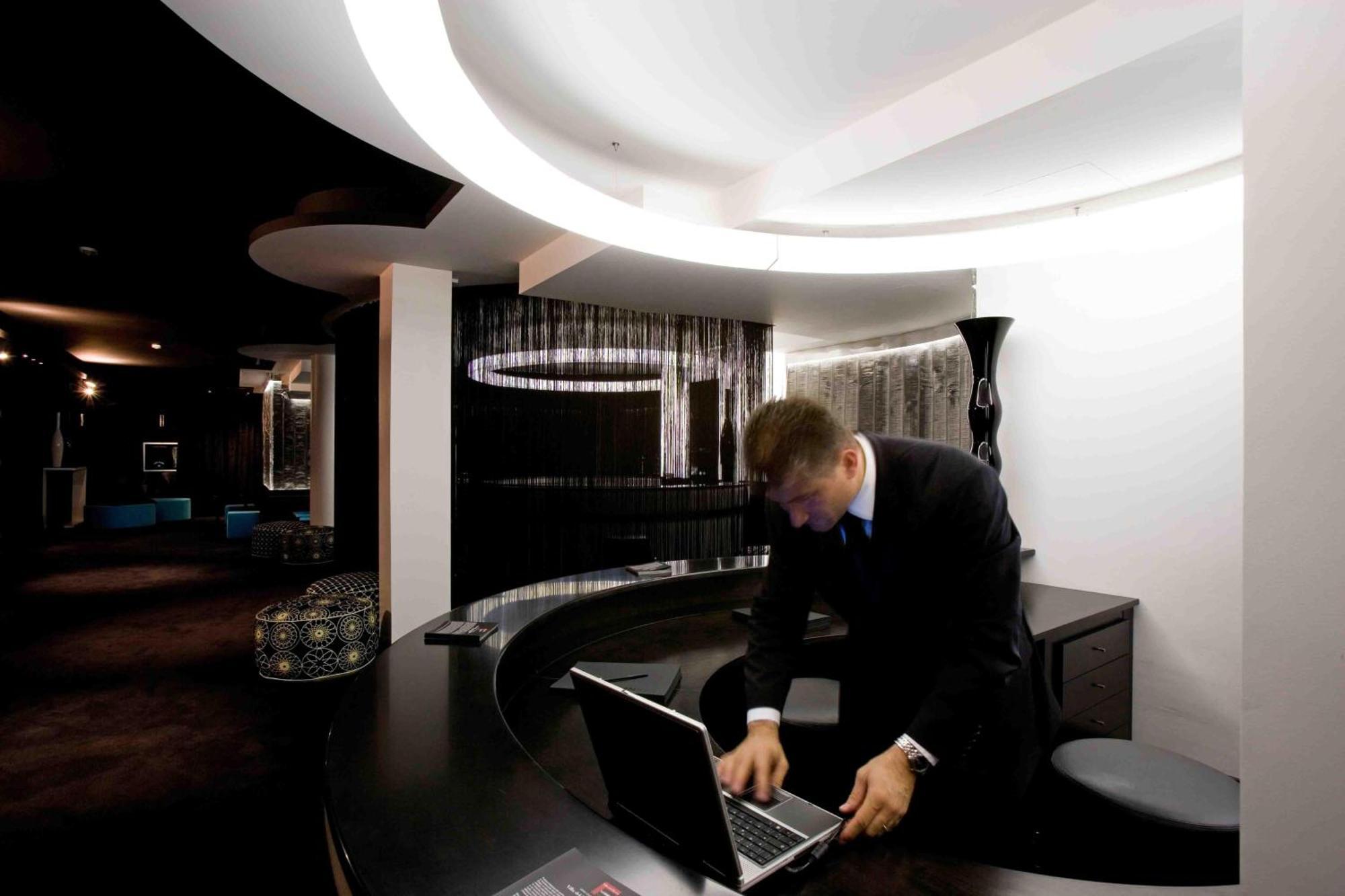Hotel Vdb Next Катанія Екстер'єр фото